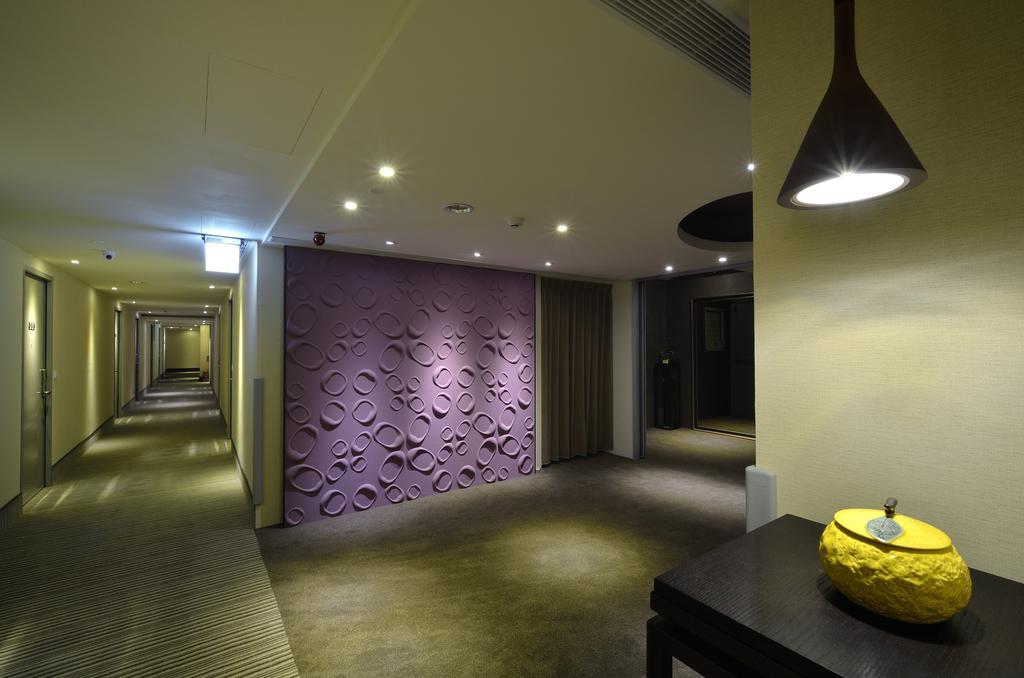 Stay Hotel - Taichung Yizhong Luaran gambar