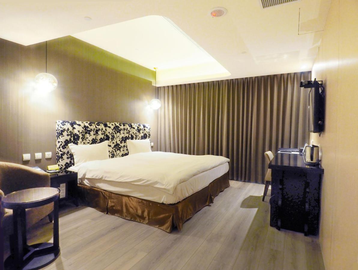 Stay Hotel - Taichung Yizhong Luaran gambar