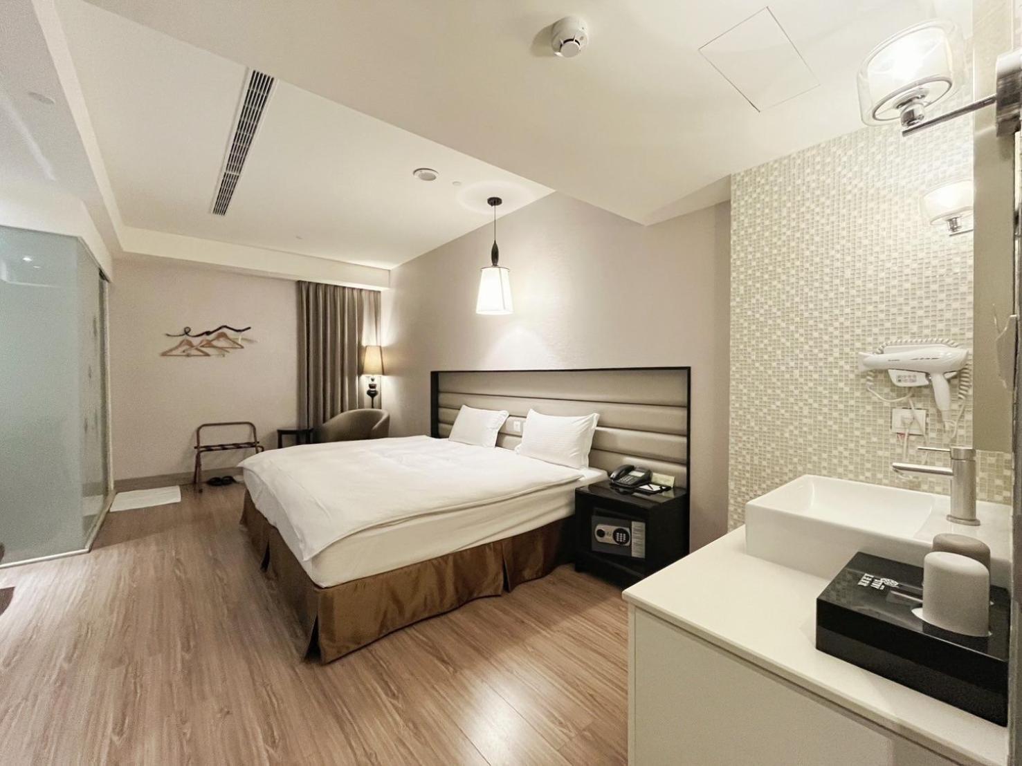 Stay Hotel - Taichung Yizhong Luaran gambar