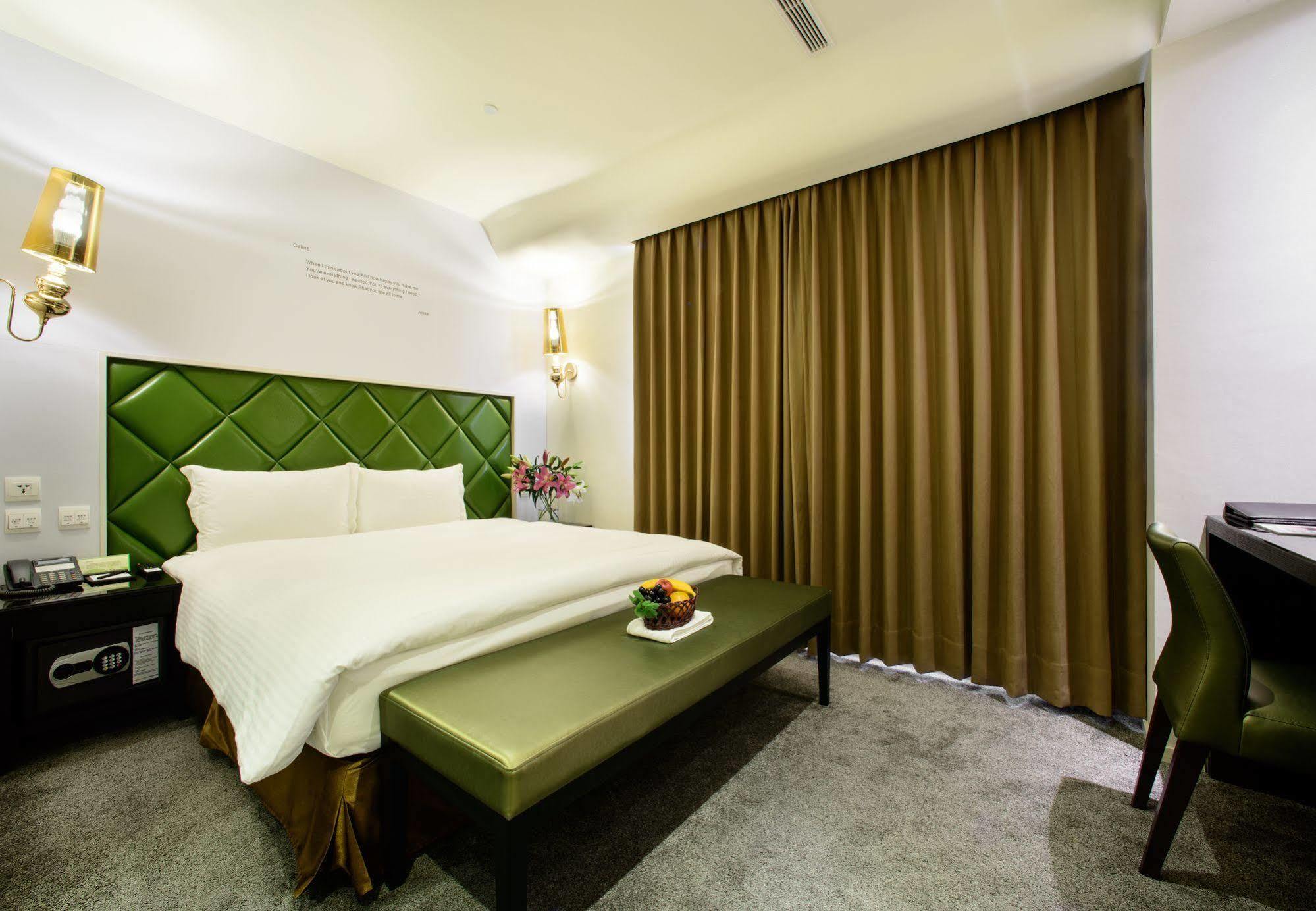 Stay Hotel - Taichung Yizhong Luaran gambar