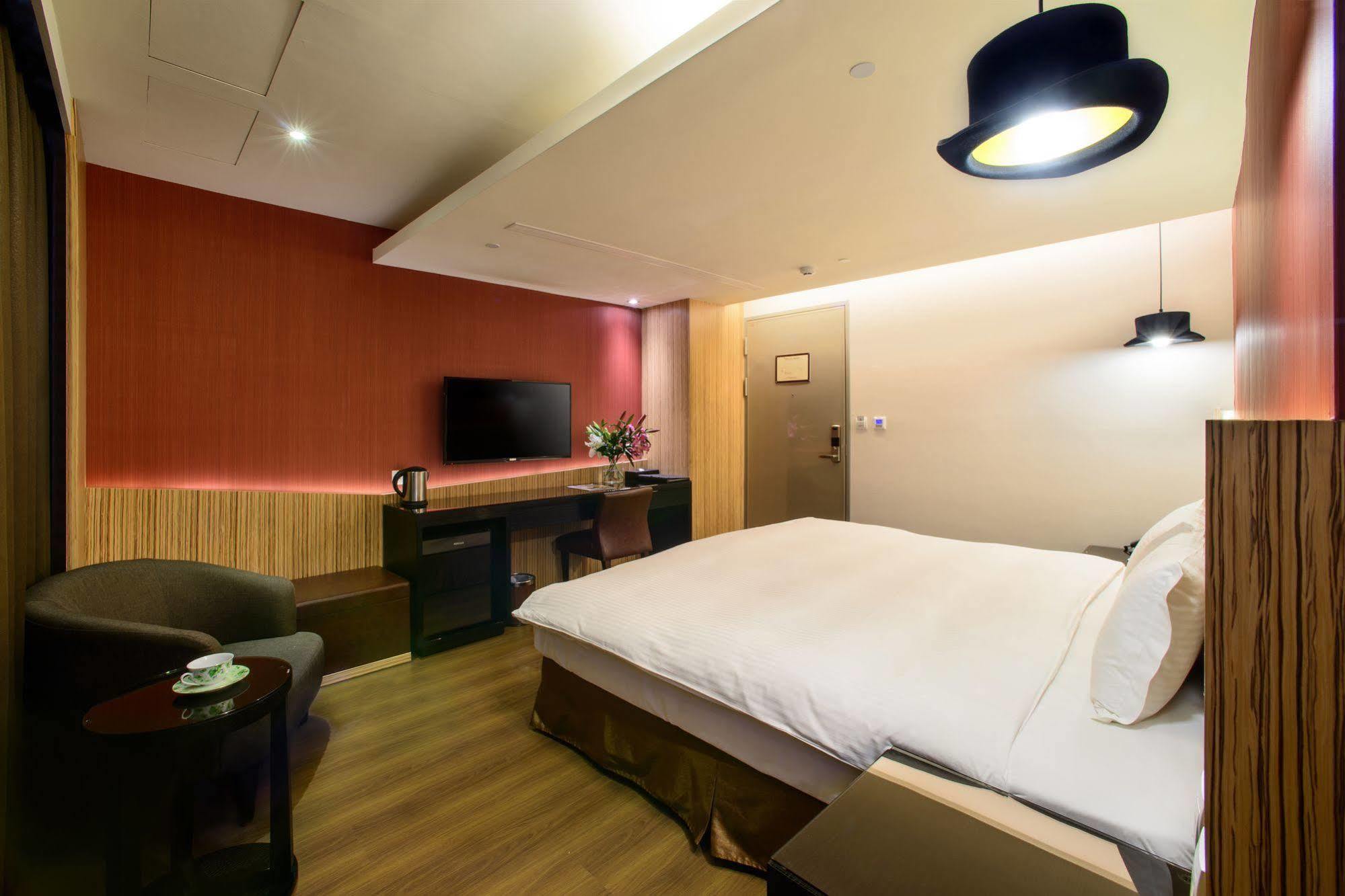 Stay Hotel - Taichung Yizhong Luaran gambar