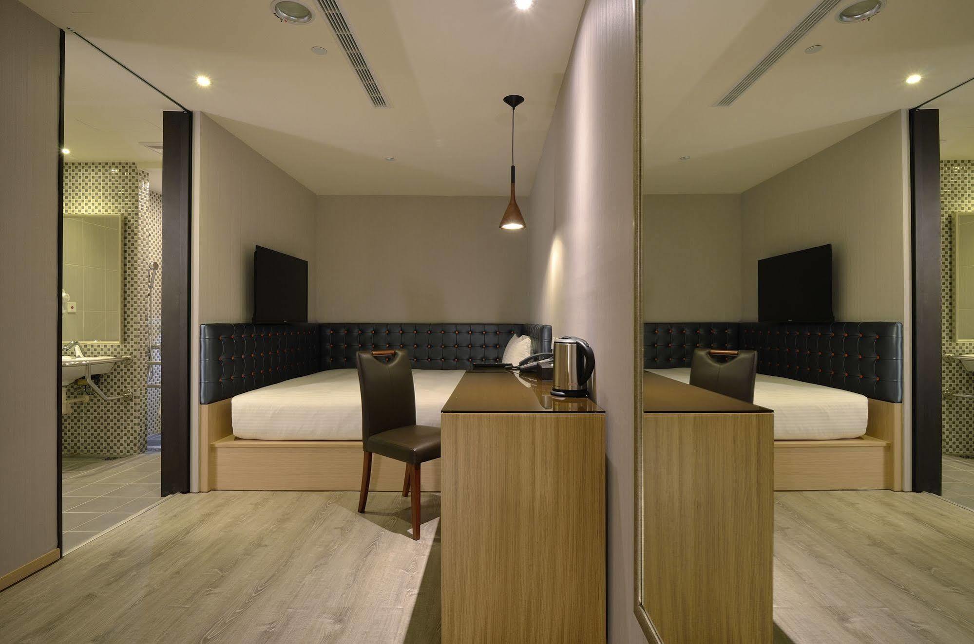 Stay Hotel - Taichung Yizhong Luaran gambar